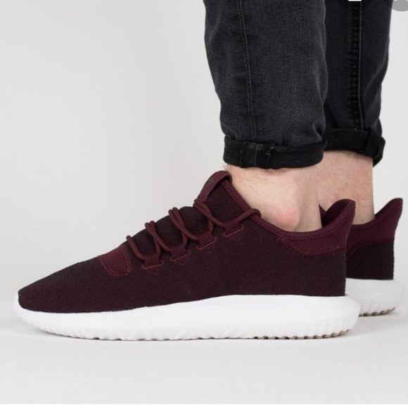 maroon tubular shadow